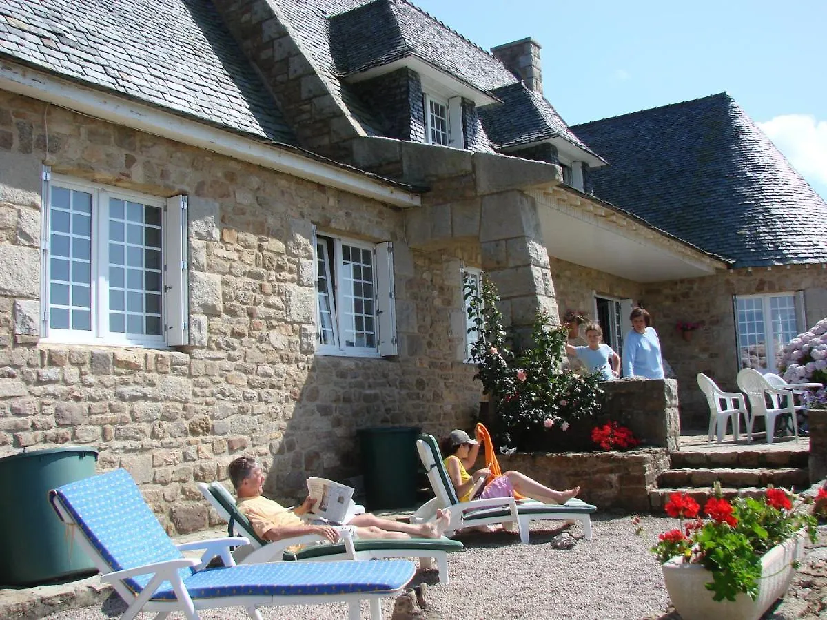 Les Ajoncs Bed & Breakfast Plougrescant